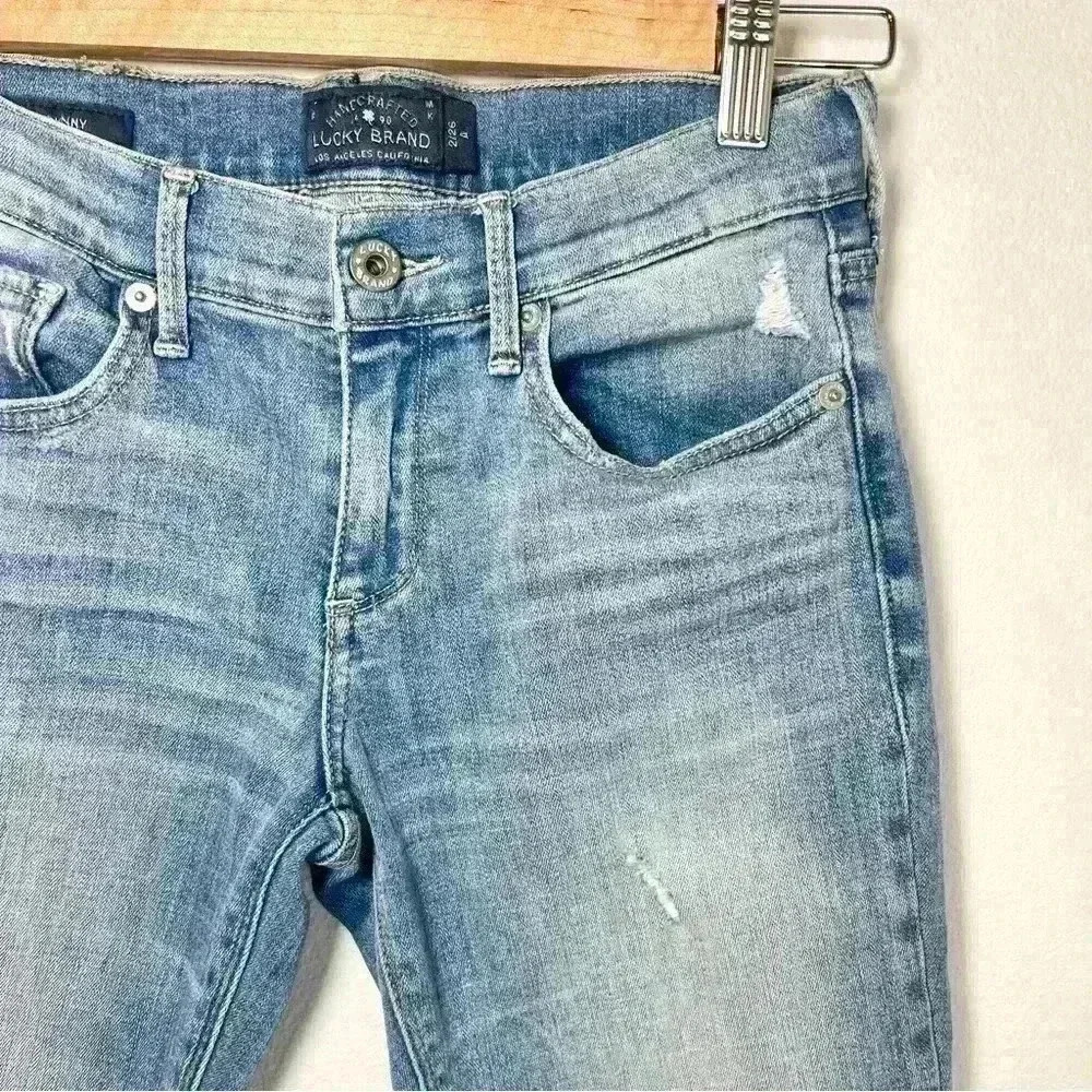 Lucky Brand Women’s Charlie Skinny Distressed Denim Jeans Size 2/26 A - Picture 3 of 16